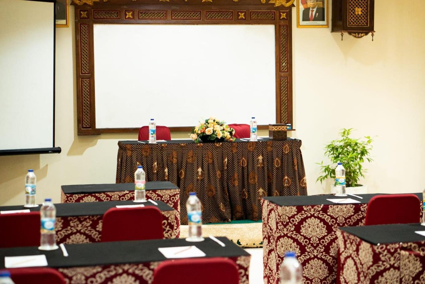 Hotel Indah Palace Yogyakarta Ngoại thất bức ảnh