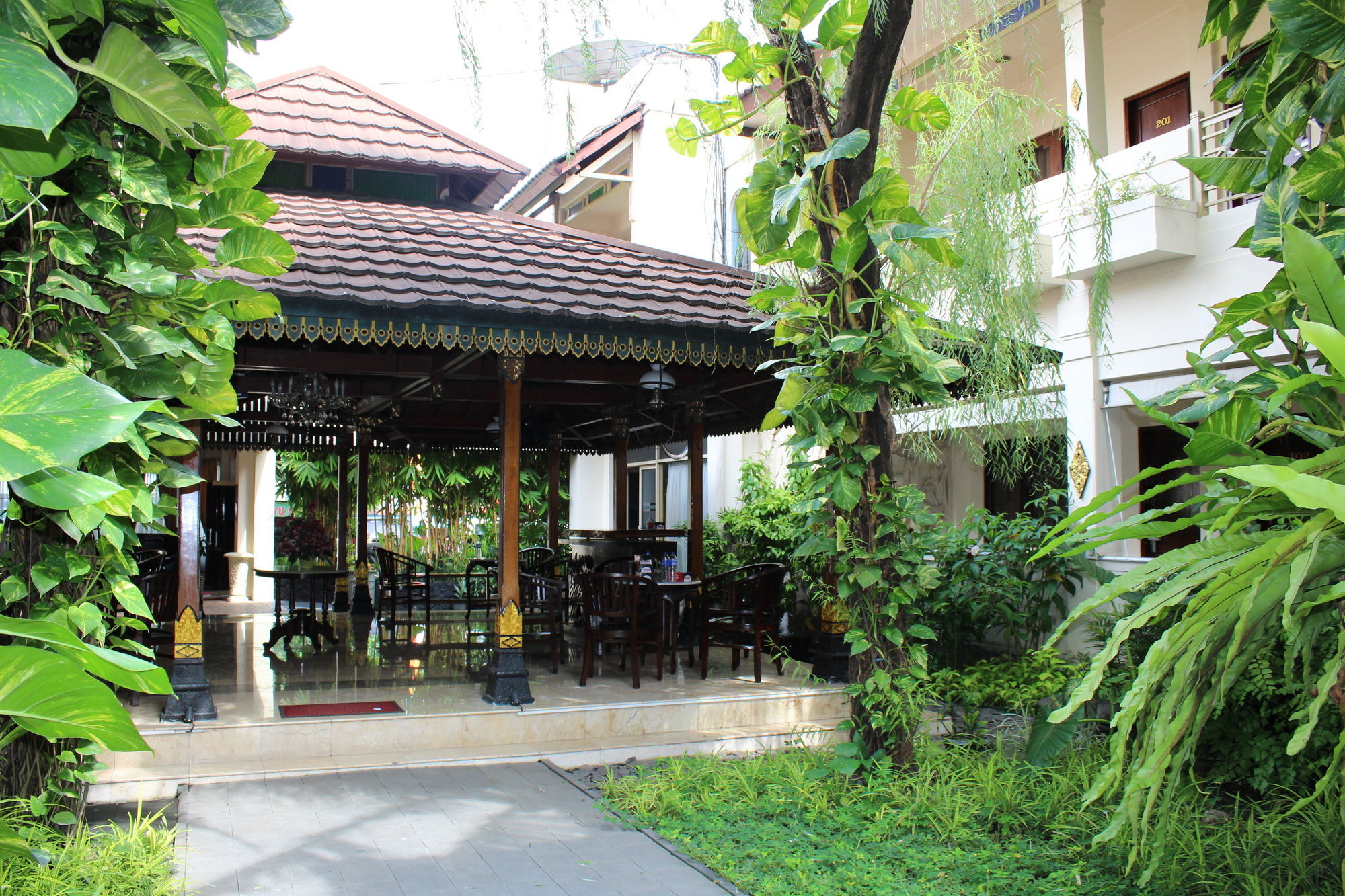 Hotel Indah Palace Yogyakarta Ngoại thất bức ảnh