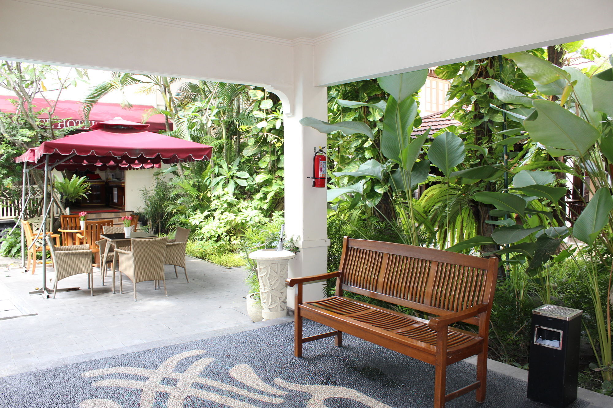 Hotel Indah Palace Yogyakarta Ngoại thất bức ảnh