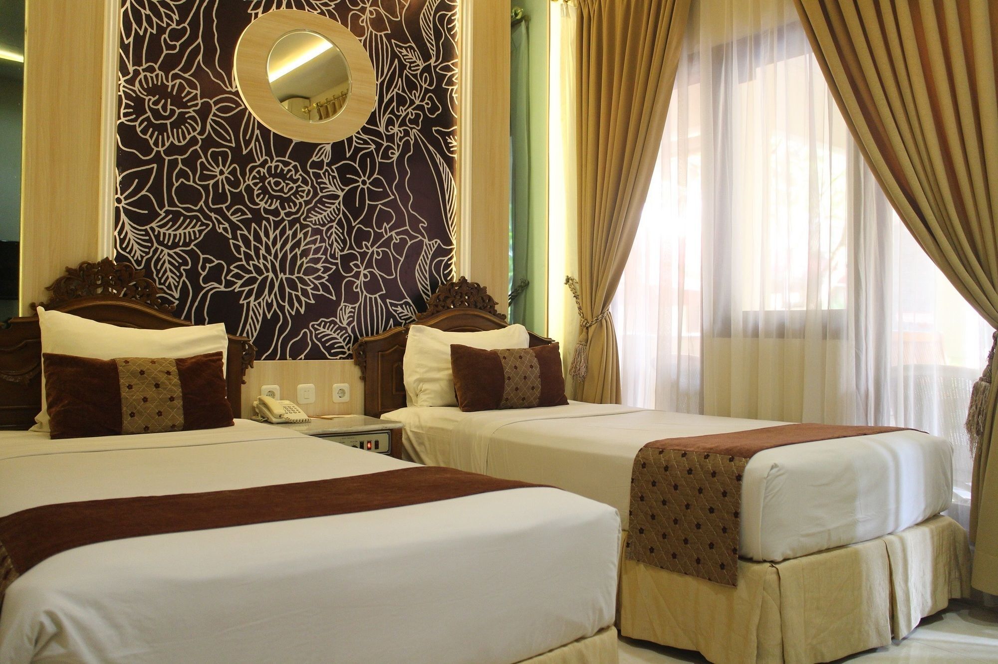 Hotel Indah Palace Yogyakarta Ngoại thất bức ảnh