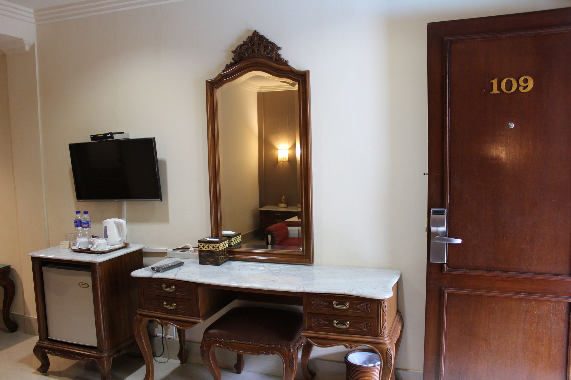 Hotel Indah Palace Yogyakarta Ngoại thất bức ảnh